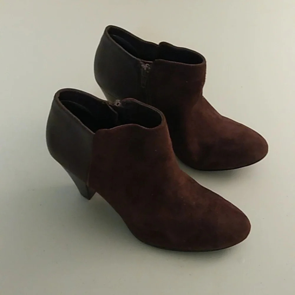 GIANNI BINI BROWN GENUINE LEATHER & SUEDE ZIP BOOT 3" HEEL
